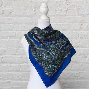 Vintage Laura Borghese Italian Paisley Square Scarf Bandana Designer 30"x30"